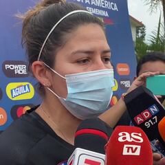 Carla Guerrero: “Ante Ecuador, Chile va a salir a comerse el mundo”