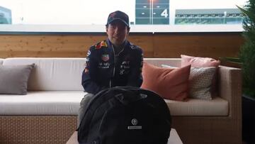 Checo Pérez batalla con la evolución del Red Bull