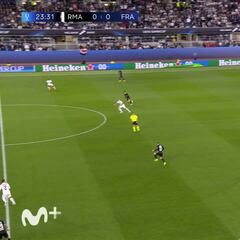 La acción de Militao que en redes no dan crédito: ver para creer la pirueta que hizo