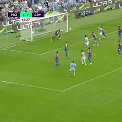 El hat-trick de locura de Haaland: en el 3-2 le defendían cinco rivales