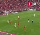 Cuando la pifia, nadie en Europa como él: vean su estrepitoso error en el 0-1 al Bayern