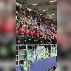 La Ertzaintza invade la grada visitante de Ipurua y carga contra varios aficionados del Racing
