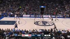 Luka Doncic, tres segundos y un triple imposible: la reacción del público es de genio total