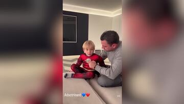 “Adoctrinando”: el video de Xavi con su hijo que vuelve loco al aficionado del Barça