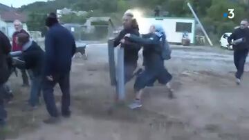 Una monja noquea a un hombre que pretendía evitar la construcción de un centro católico