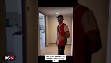 Un deportista mexicano conoce su departamento en Santiago 2023 y su reacción es viral en TikTok