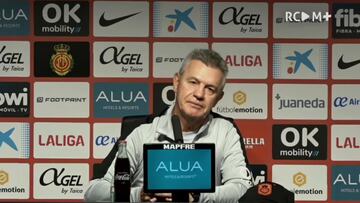 Javier Aguirre ante el dato de un periodista: “ya me desanimaste, cabrón”