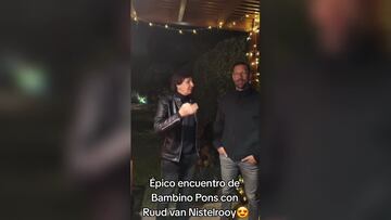 El épico encuentro entre el Bambino Pons y Ruud van Nistelrooy