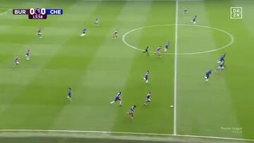 Costaron 180 millones y salen en muchas fotos: vean esto de Enzo y Cucurella en el gol del Burnley