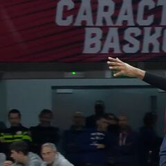 Moneke acalla las críticas en Twitter ‘atizando’ con ejemplos al culé