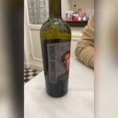 ¡A brindar por Paco Memo! Guillermo Ochoa ya tiene un vino en su honor