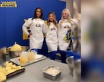 Un día con las porristas de los Rams haciendo pan de muerto