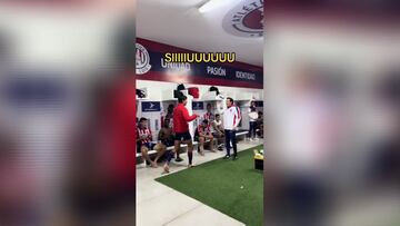 ¡Siiiuu! Así recibieron a Jürgen Damm en el vestidor de Atlético San Luis