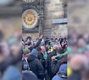 El cántico antisevillista al que se unió el presidente del Betis en Praga
