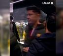 La extraña reacción de Lewandowski cuando Xavi saludaba a los jugadores