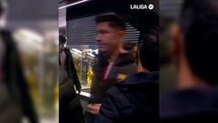 La extraña reacción de Lewandowski cuando Xavi saludaba a los jugadores
