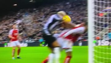 La toma del gol validado al Newcastle que Arteta calificó como “una absoluta vergüenza”