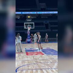 ¡La NBA ya está en México! Así fue el hook shot de Cole Anthony desde media cancha