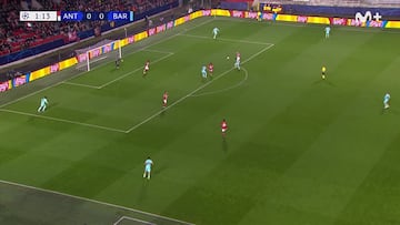 El bochorno del Bar?a a los 75¡å de partido: el gol que muestra todos sus problemas