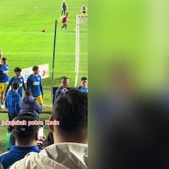 Javier Aquino dio un balonazo Kevin Álvarez y la acción se hizo viral en redes