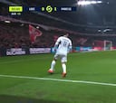 En el 94′ no se puede hacer esto: el error de Asensio que acabó en el 1-1 del Lille
