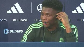 Le piden a Tchouameni que conteste en castellano y Ancelotti nos deja este momentazo