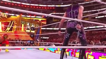 WWE da a conocer la felicitación de Bad Bunny a Rey Mysterio en WrestleMania 39