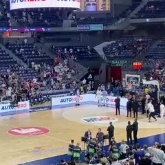 Así recibió el WiZink a Yabusele tras la pelea: juzguen ustedes