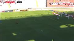 Quevedo regala el golazo del 2023: ‘misil’ desde atrás del mediocampo con Deportivo Garcilaso