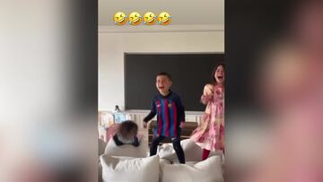 Ha causado todo tipo de reacciones: Georgina y Cristiano publican un v¨ªdeo de su hijo con la camiseta del FC Barcelona