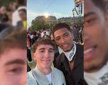 Se encuentra a Bellingham en un desfile de moda en Francia y lo que dice va a enamorar al madridismo