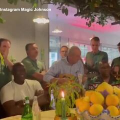 Michael Jordan y Magic Johnson, de vacaciones y cantando el ‘Volare’