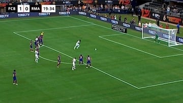 Es el lanzador de penaltis este año y en el primero, error: la extraña mecánica de Vinicius