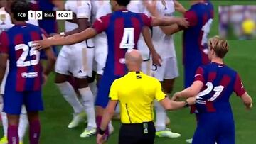 Entrada feísima de De Jong y una tángana tremenda: esto pasó