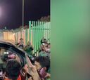 Se desata la locura entre los hinchas de Al-Hilal al ver a Roberto Firmino arribar al estadio