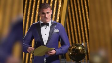 Las redes alucinan con el realismo del nuevo “FIFA”: esta recreación del Balón de Oro es de lo más comentado