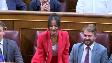 Se olvidan de la primera diputada saharaoui en la votaci車n para la constituci車n de las nuevas cortes