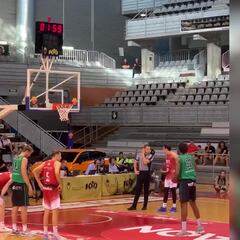 No es ninguna broma: vean cómo lanza los tiros libres uno de los fichajes estrella de la ACB