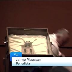 Encuentran dos cuerpos de lo que dicen ser alienígenas en México