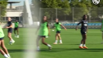 Linda Caicedo preparada para el arranque liguero: los gritos de sus compañeras lo dicen todo