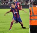 La genialidad viral de Ronaldinho para eludir un espontáneo que saltó directo a por él