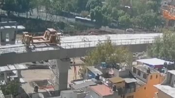 Vídeo: Así fue la caída de una estructura del Tren Interurbano México-Toluca