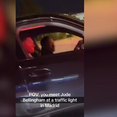 Se encuentran a Bellingham en plena calle madrileña: lo que hace el conductor es de locura máxima
