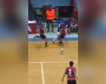 Ve la luz un vídeo inédito de Modric jovencísimo jugando al fútbol sala: el impacto es total