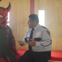 El Diablo se apareció en el vestidor del Toluca para entregar la convocatoria de México