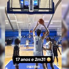 17 años y 2,31: la superioridad física es tan insultante que da risa