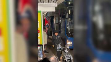 Primer vídeo de Mbappé tras saberse su marcha y ya es tendencia: así bajó del bus...