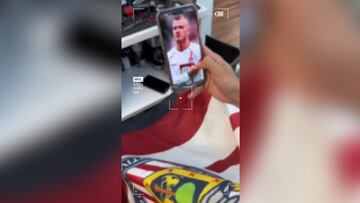 El Piojo Alvarado tiene nuevo look y es Don Roberto Beckham
