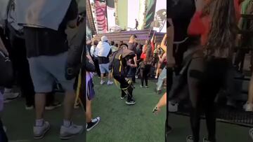 Chavo trata de hacer el slam en el EDC y lo noquean de un golpe