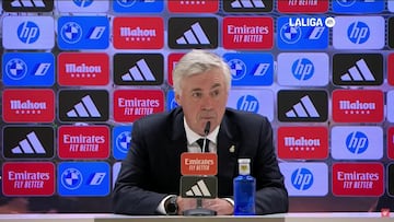 Hay cuatro acciones polémicas en un derbi, llegan Ancelotti y Simeone y sientan cátedra